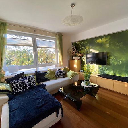 Seaside Apartment With Parking & Ac - 150 M To The Beach By Noclegi Renters Miedzyzdroje Exteriör bild
